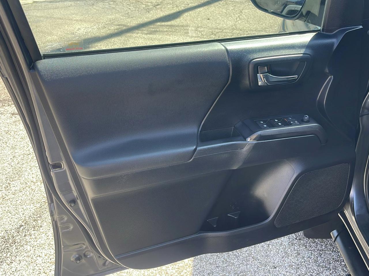 Toyota Tacoma 4WD TRD Off Road Double Cab 6' Bed V6 AT (Natl) 2020
