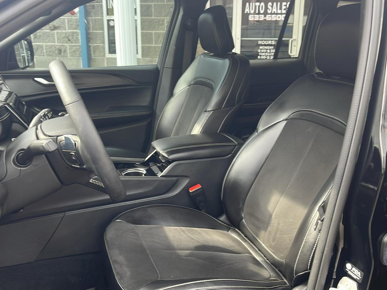 Jeep Grand Cherokee Altitude 4x4 2023