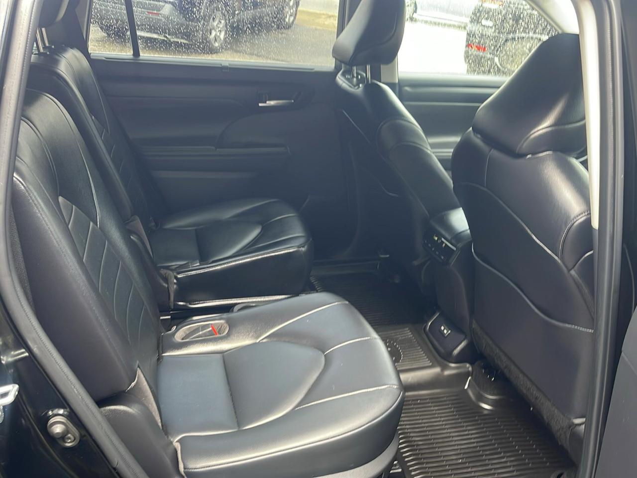 Toyota Highlander XLE AWD (Natl) 2022
