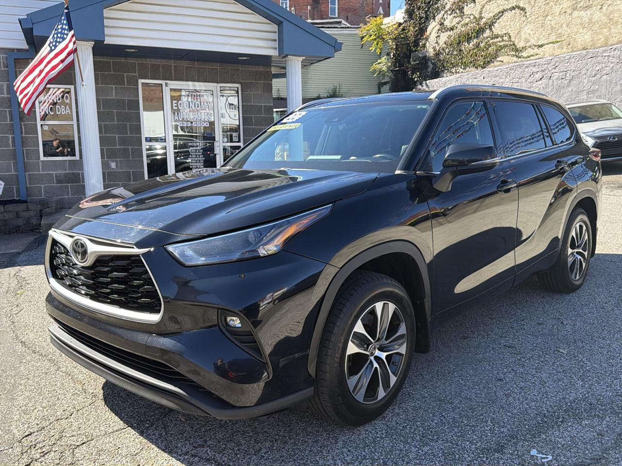 Toyota Highlander XLE AWD (Natl) 2022