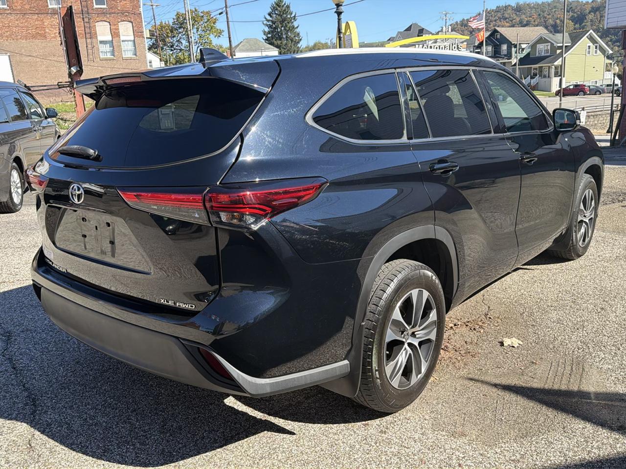 Toyota Highlander XLE AWD (Natl) 2022