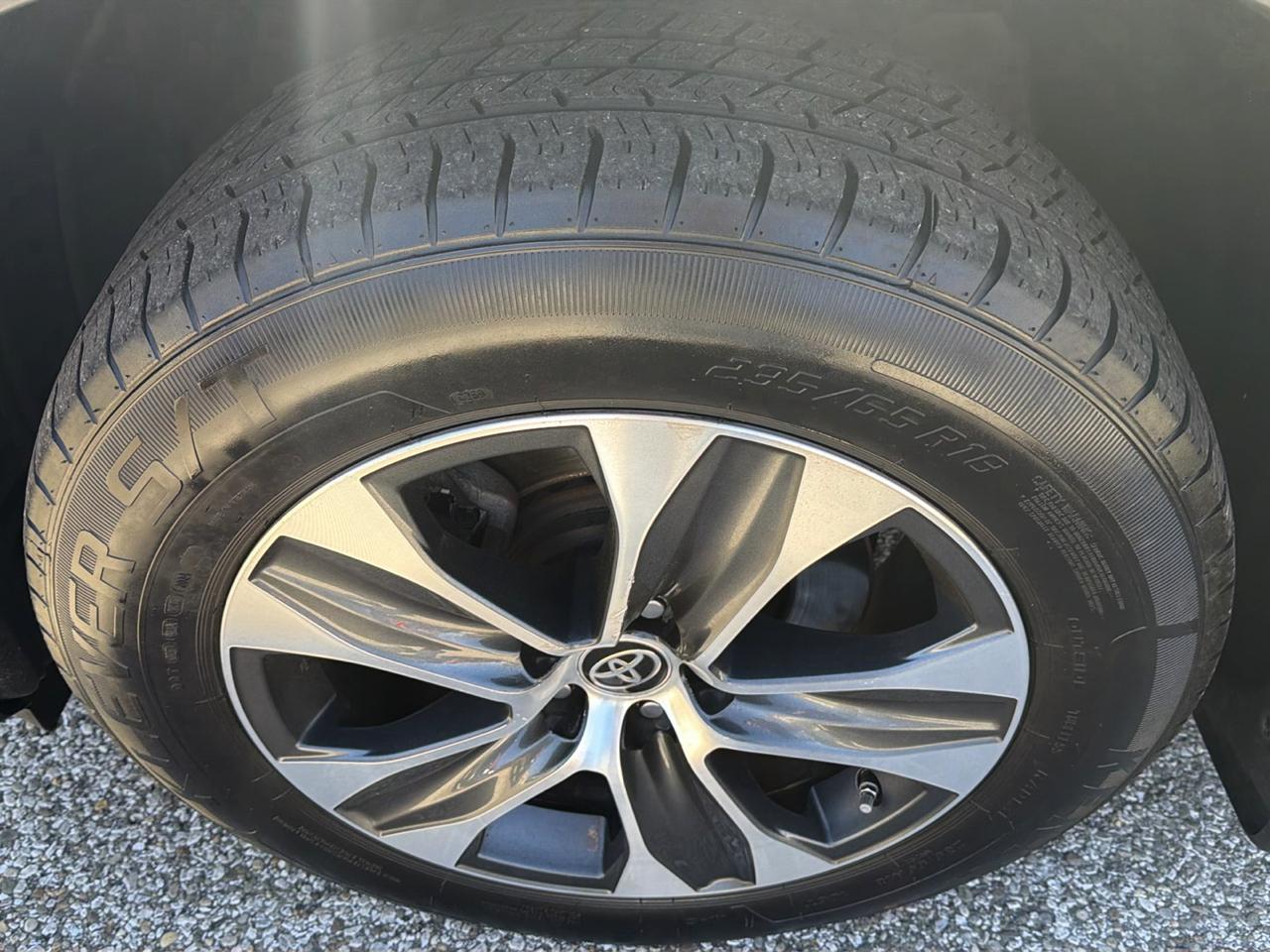 Toyota Highlander XLE AWD (Natl) 2022