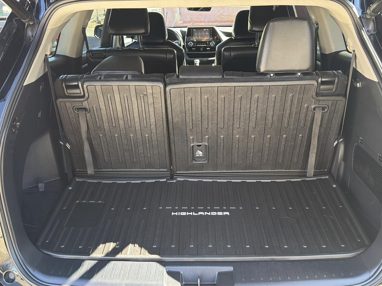 Toyota Highlander XLE AWD (Natl) 2022
