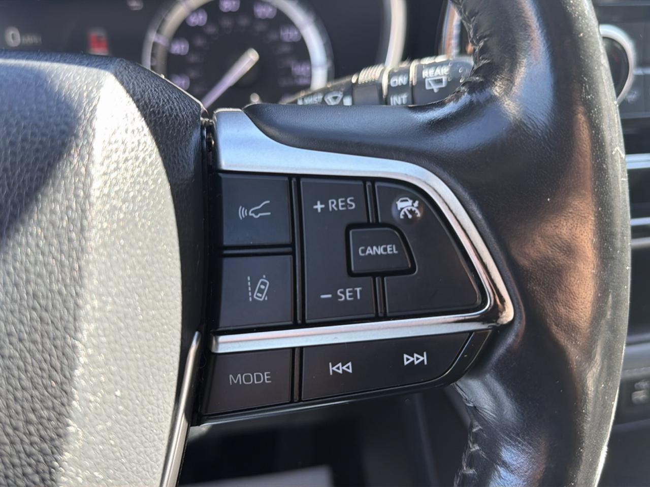Toyota Highlander XLE AWD (Natl) 2022
