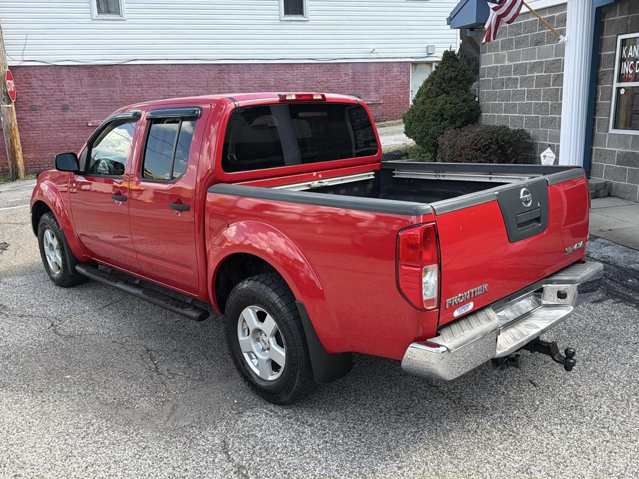 Nissan Frontier 4WD SE Crew Cab V6 Manual 2005