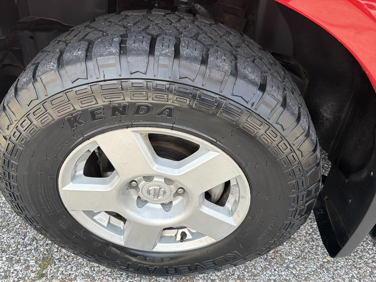 Nissan Frontier 4WD SE Crew Cab V6 Manual 2005