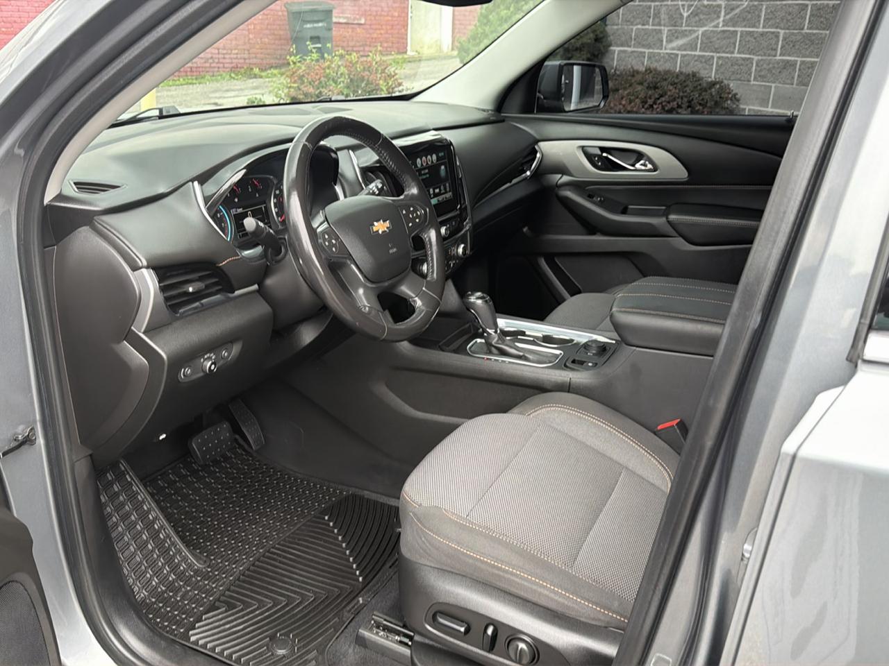 Chevrolet Traverse AWD 4dr LT Cloth w/1LT 2018