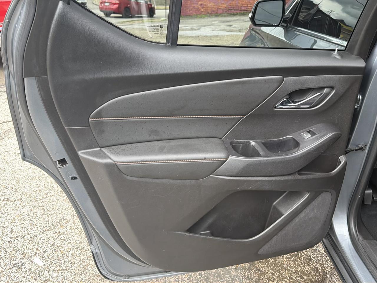 Chevrolet Traverse AWD 4dr LT Cloth w/1LT 2018