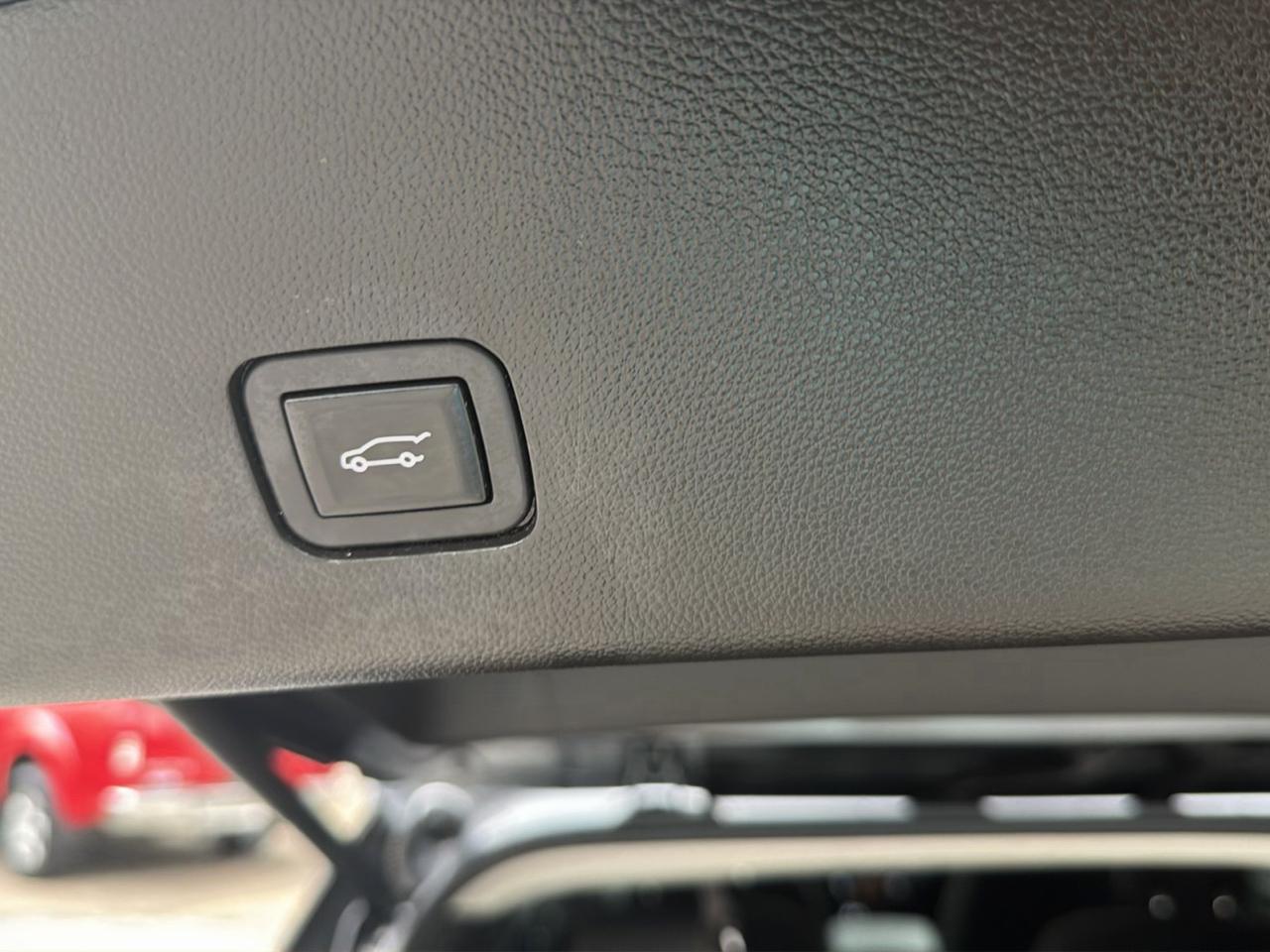Chevrolet Traverse AWD 4dr LT Cloth w/1LT 2018