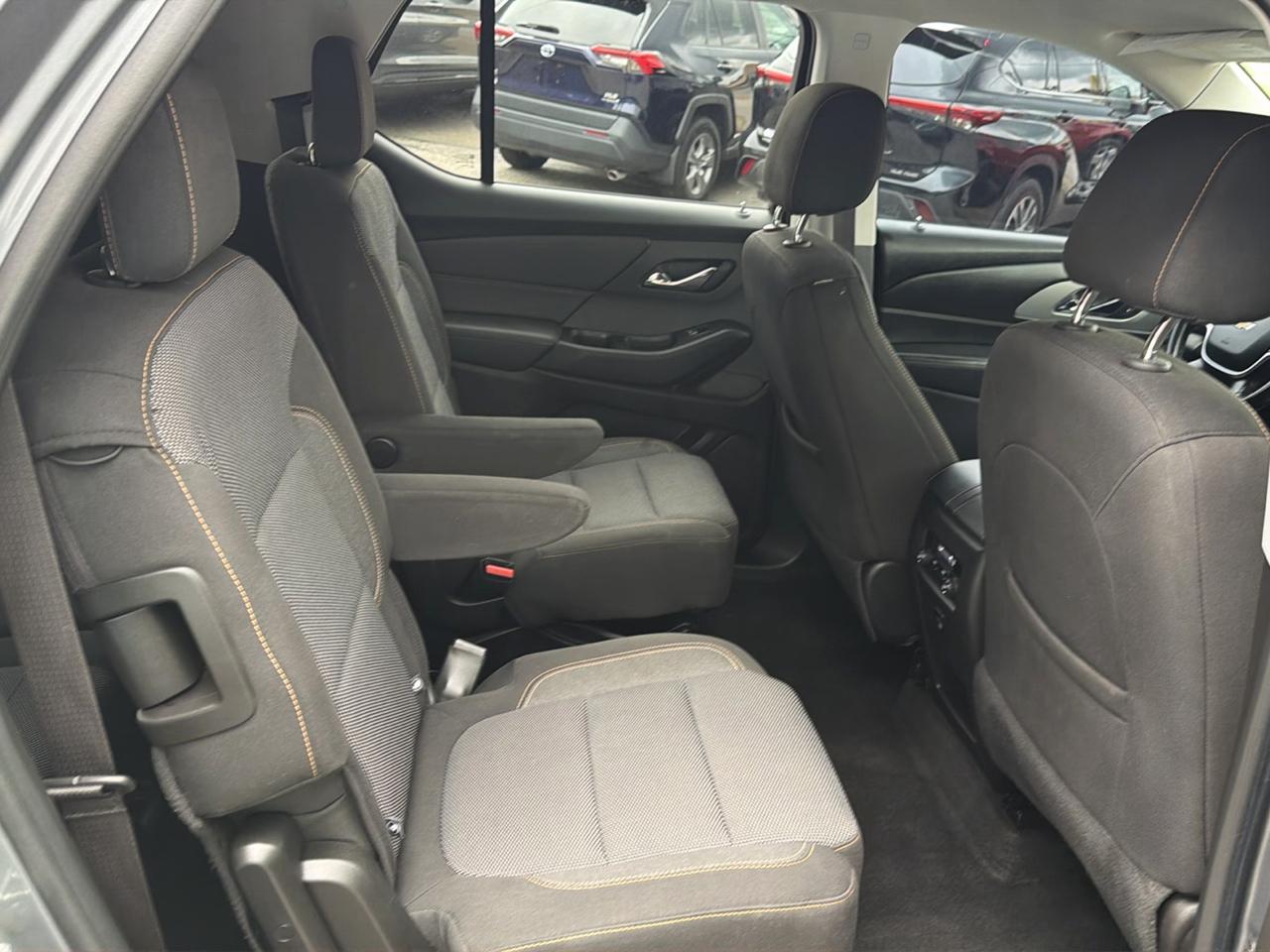 Chevrolet Traverse AWD 4dr LT Cloth w/1LT 2018
