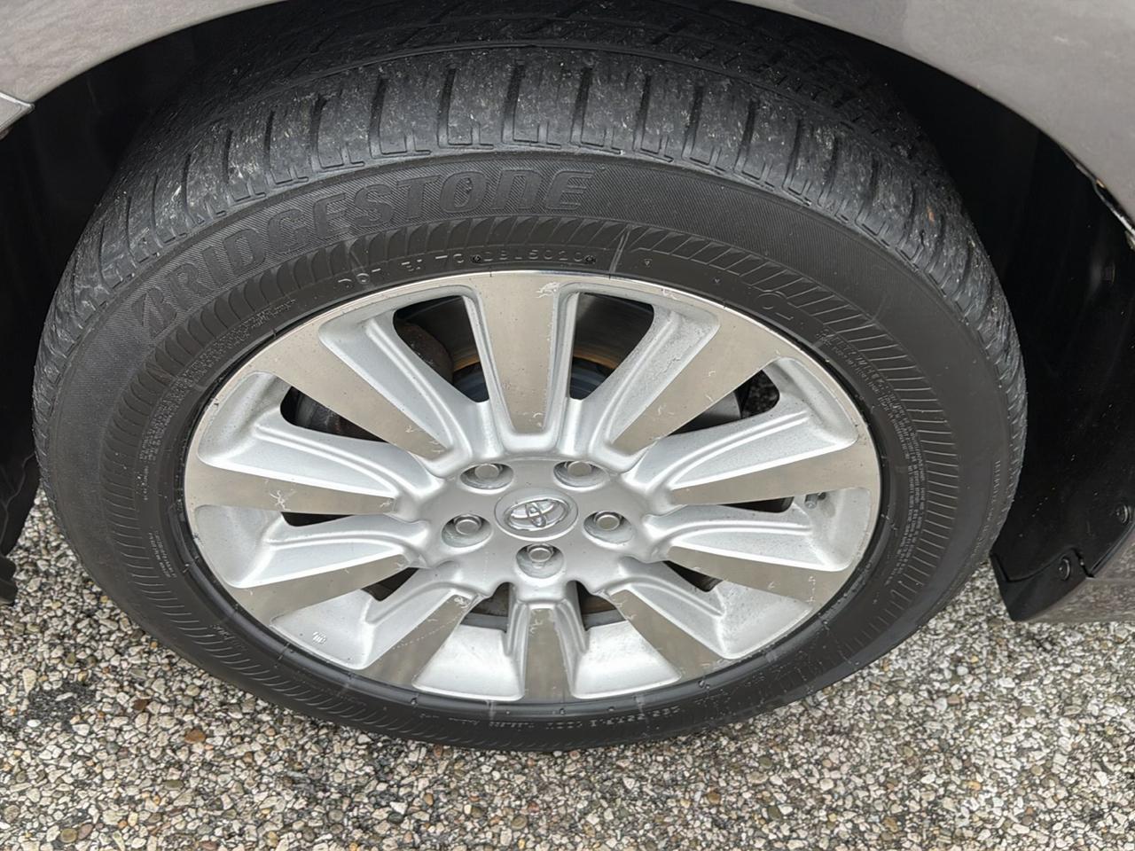 Toyota Sienna 5dr 7-Pass Van XLE Premium AWD (Natl) 2016