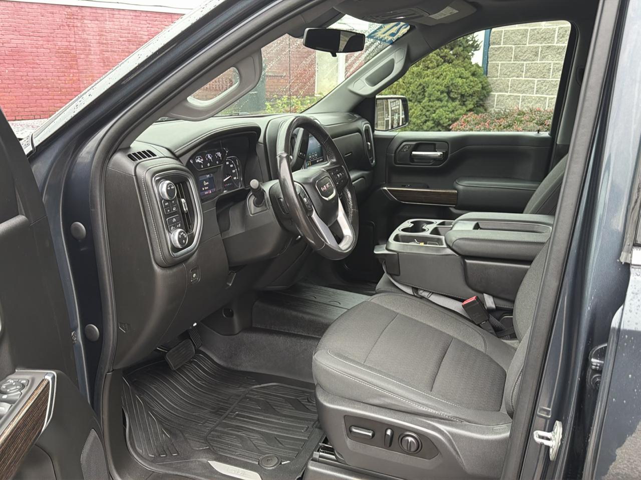 GMC Sierra 1500 4WD Double Cab 147" SLE 2021