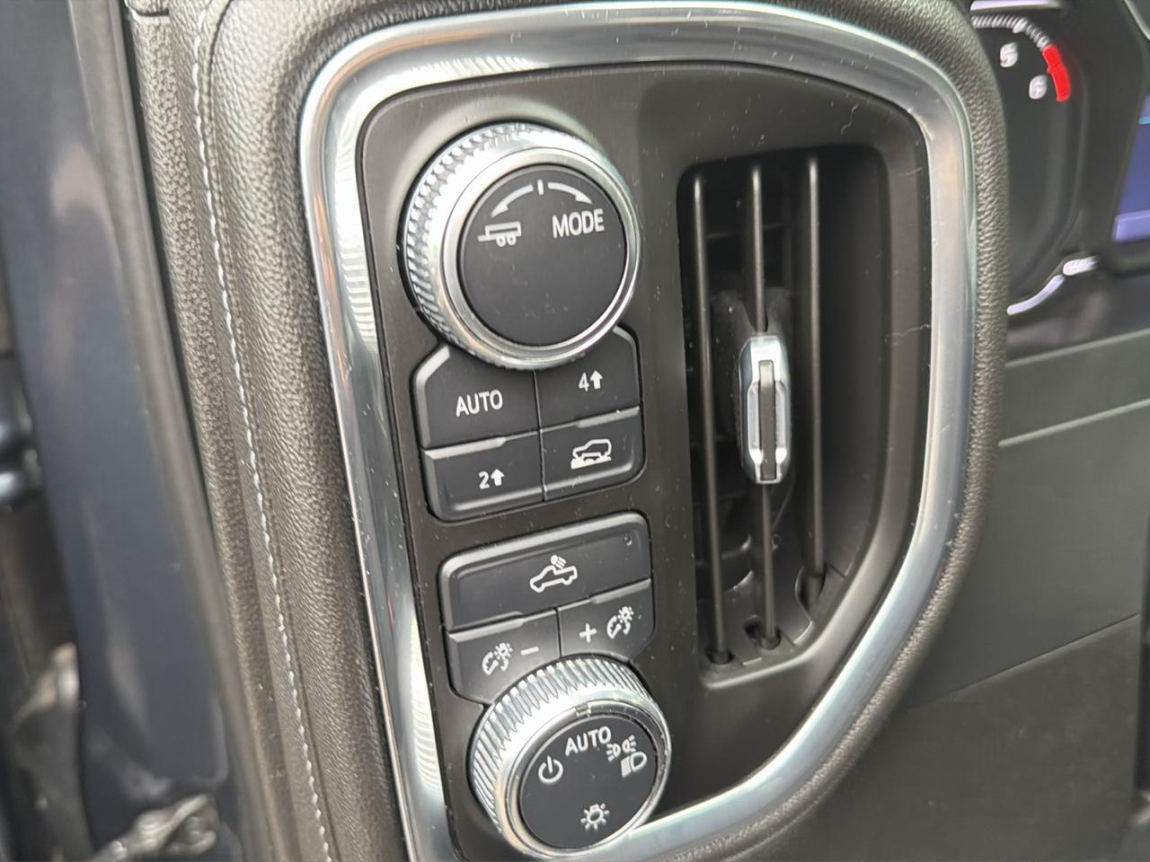 GMC Sierra 1500 4WD Double Cab 147" SLE 2021
