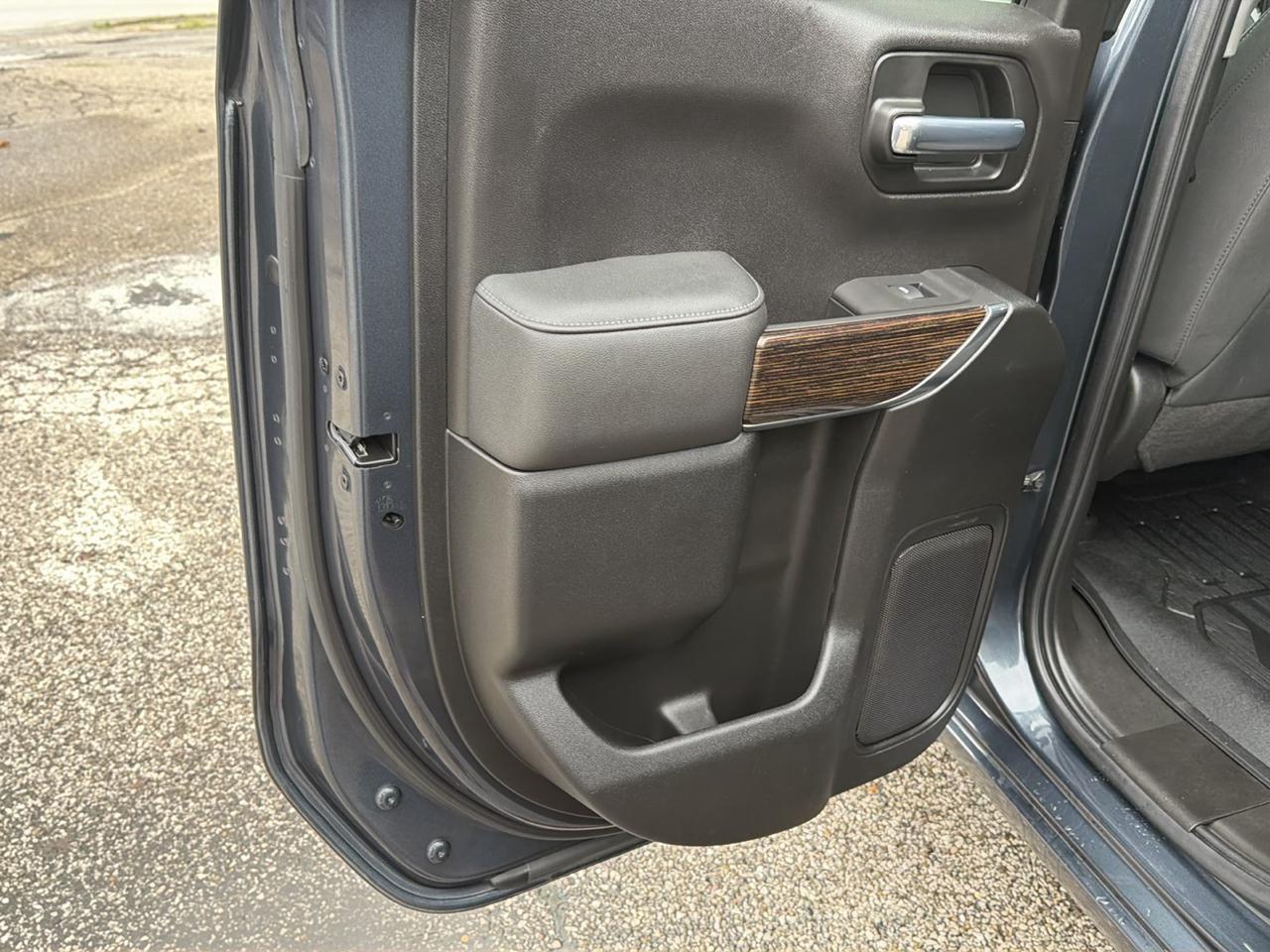 GMC Sierra 1500 4WD Double Cab 147" SLE 2021