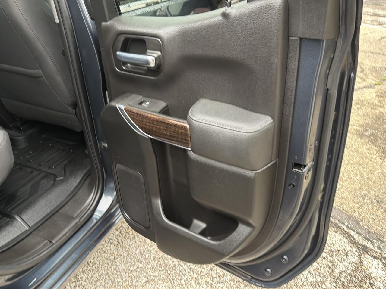 GMC Sierra 1500 4WD Double Cab 147" SLE 2021