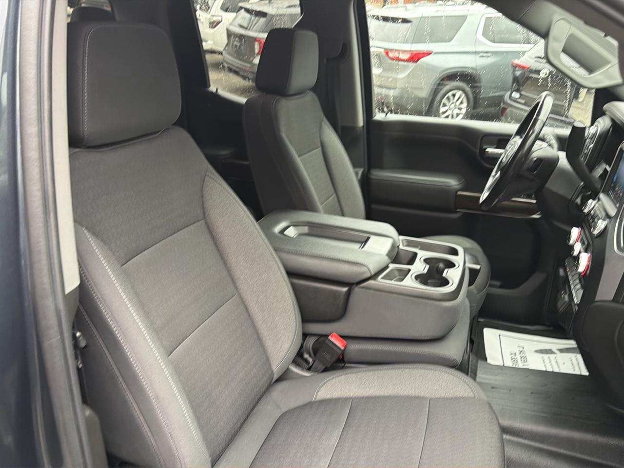GMC Sierra 1500 4WD Double Cab 147" SLE 2021