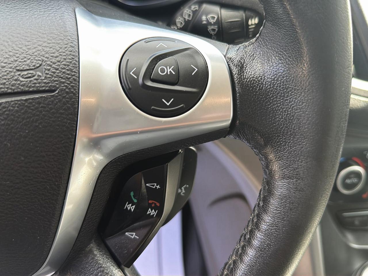 Ford C-Max Hybrid SE FWD 2018