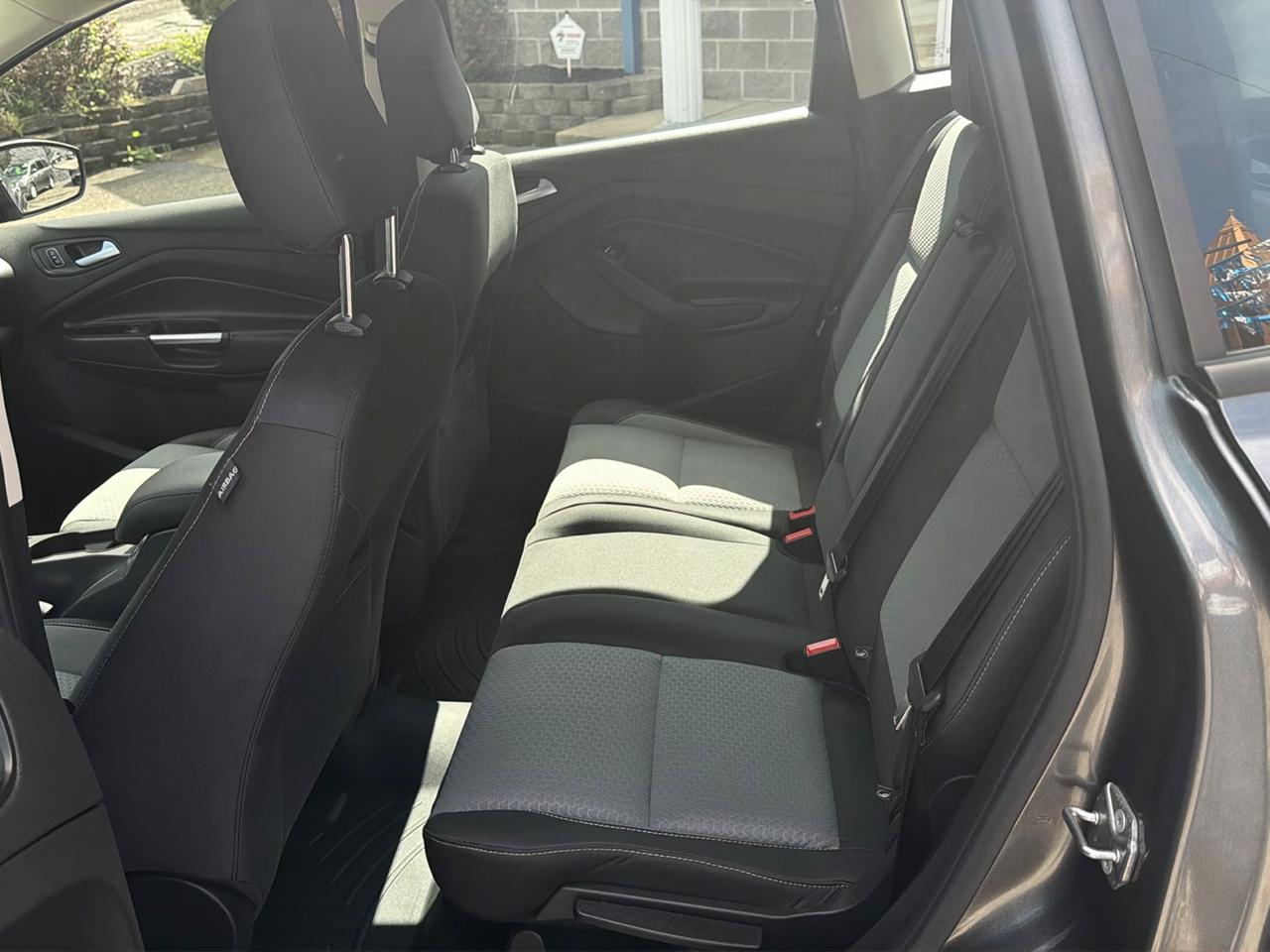 Ford C-Max Hybrid SE FWD 2018
