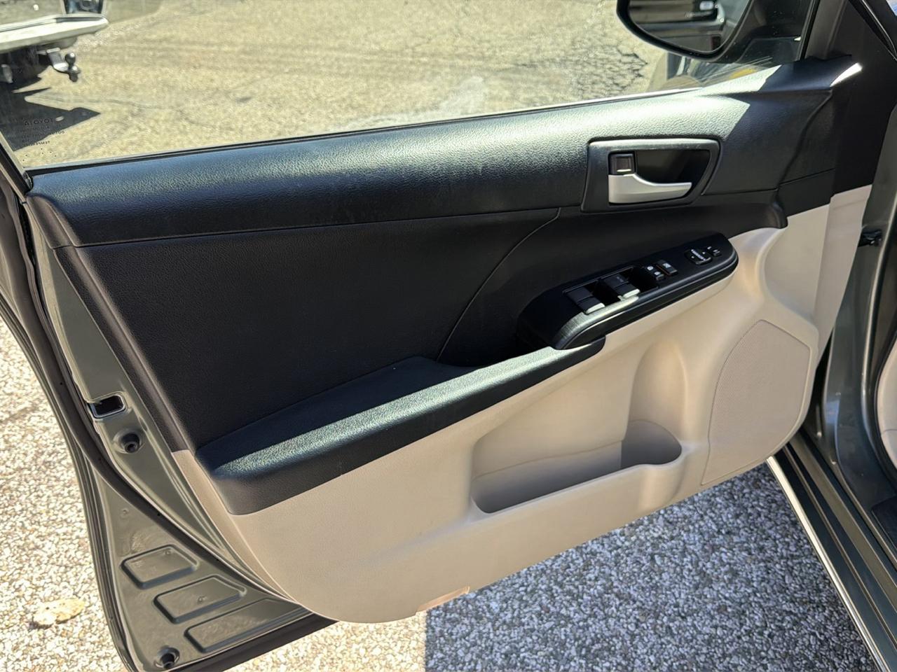 Toyota Camry 4dr Sdn I4 Auto SE Sport Limited Edition (Natl) 2012