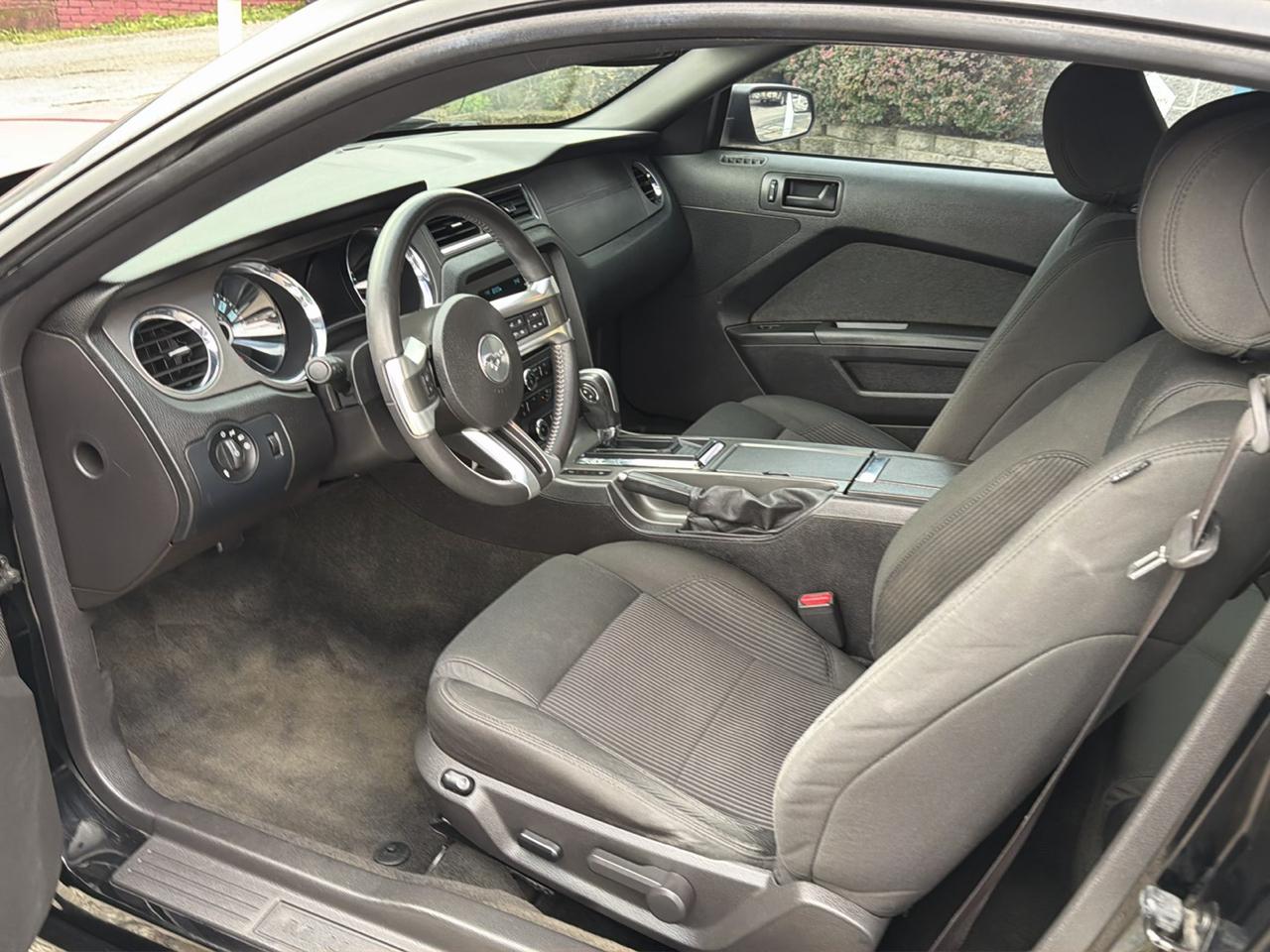 Ford Mustang 2dr Cpe V6 2014