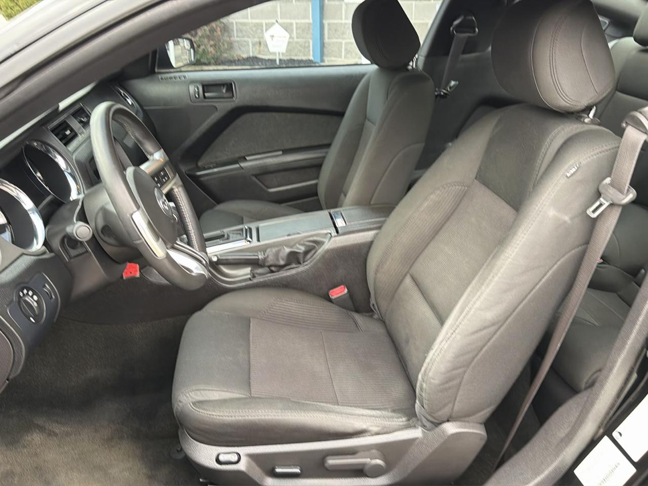 Ford Mustang 2dr Cpe V6 2014