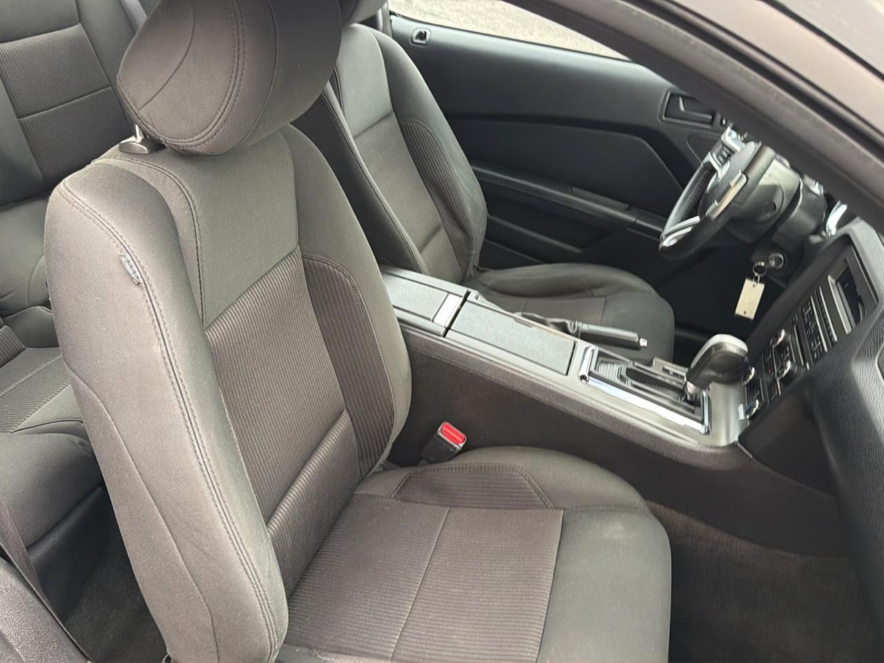 Ford Mustang 2dr Cpe V6 2014