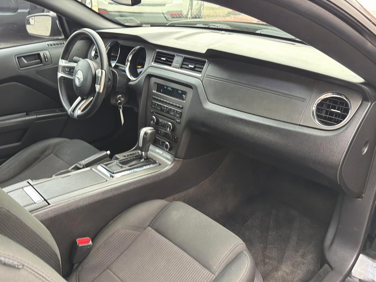 Ford Mustang 2dr Cpe V6 2014