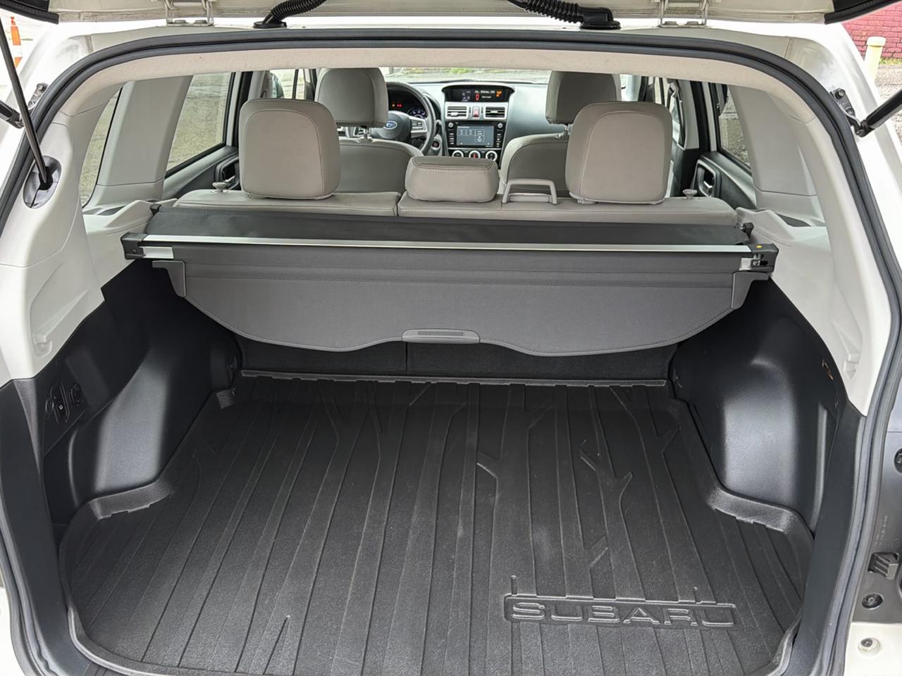 Subaru Forester 4dr CVT 2.5i Touring PZEV 2016