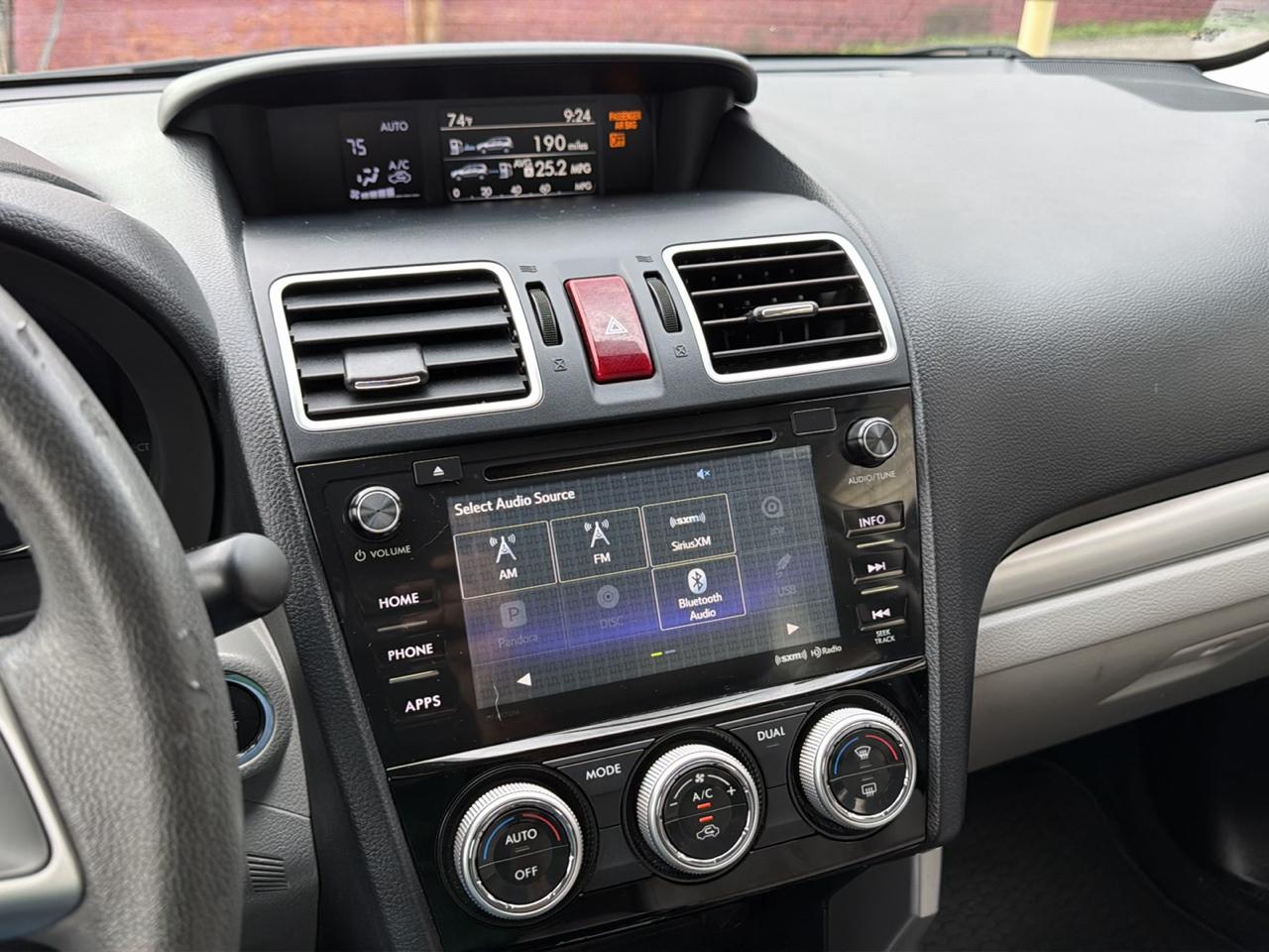 Subaru Forester 4dr CVT 2.5i Touring PZEV 2016