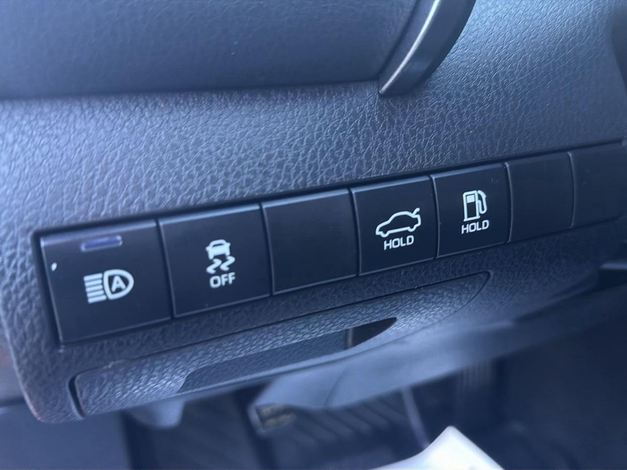 Toyota Camry LE Auto (Natl) 2023