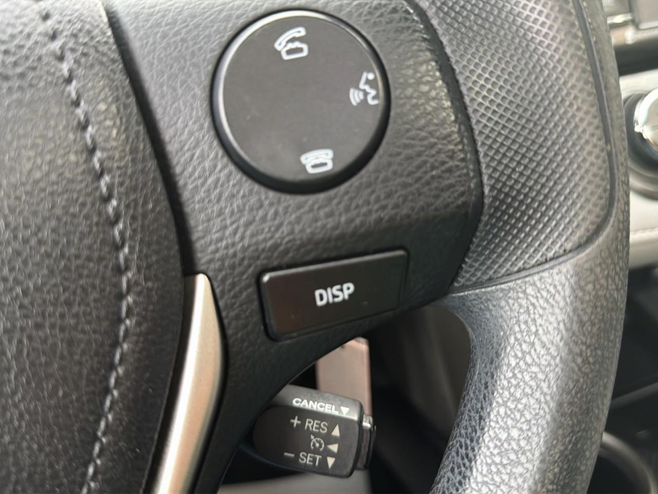 Toyota RAV4 AWD 4dr XLE (Natl) 2015