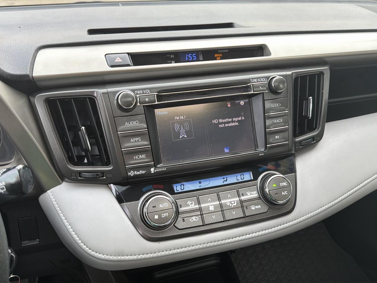 Toyota RAV4 AWD 4dr XLE (Natl) 2015