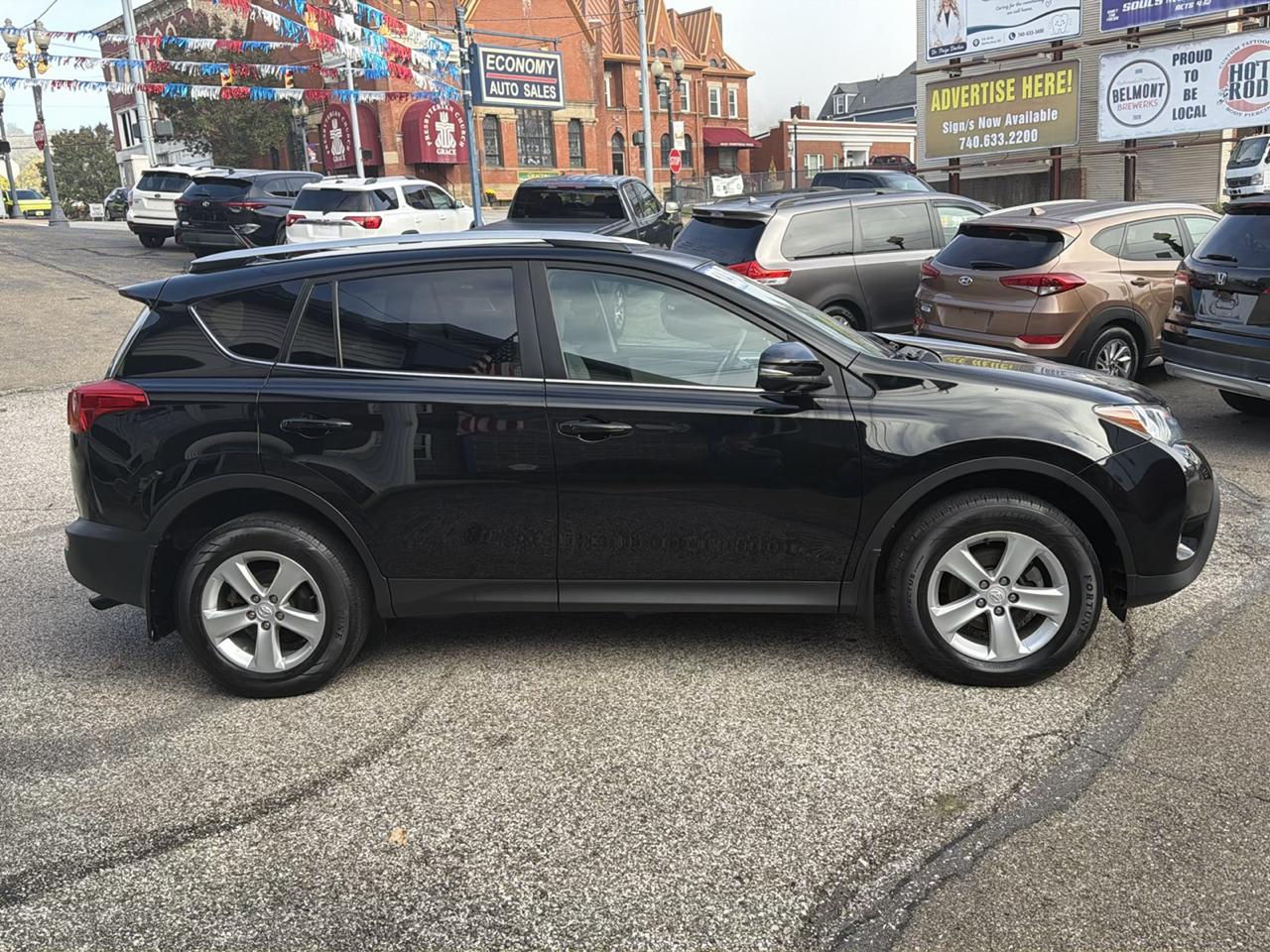 Toyota RAV4 AWD 4dr XLE (Natl) 2014