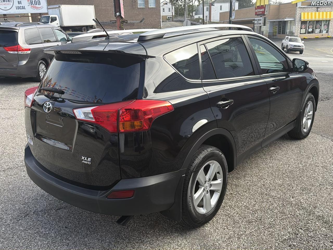 Toyota RAV4 AWD 4dr XLE (Natl) 2014