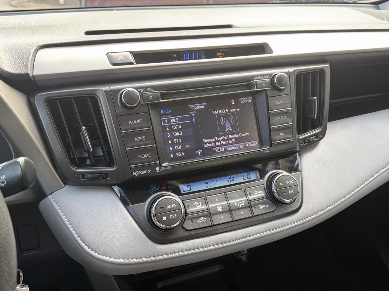Toyota RAV4 AWD 4dr XLE (Natl) 2014