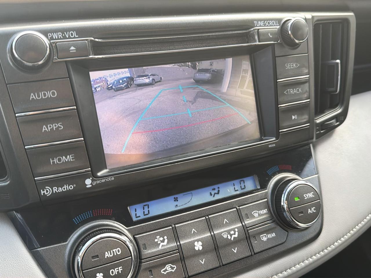 Toyota RAV4 AWD 4dr XLE (Natl) 2014