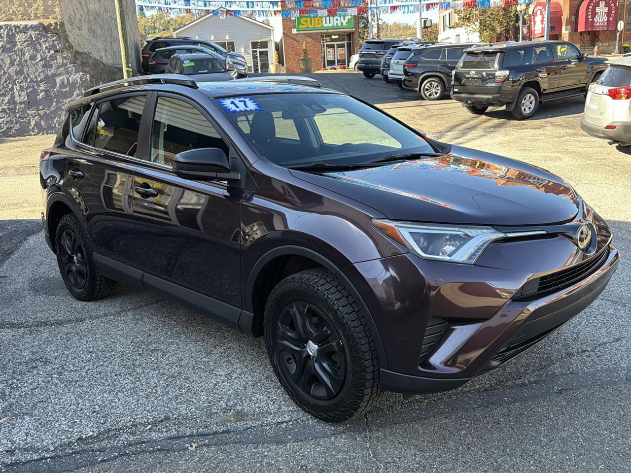 Toyota RAV4 LE AWD (Natl) 2017