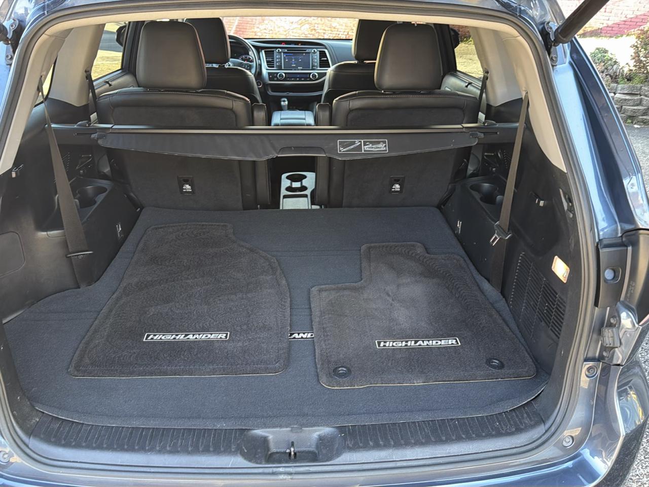 Toyota Highlander XLE V6 AWD (Natl) 2017