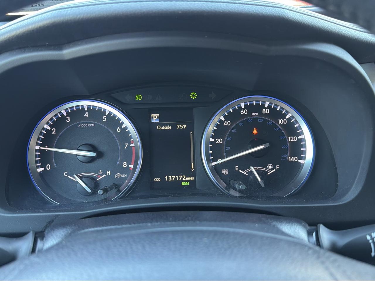 Toyota Highlander XLE V6 AWD (Natl) 2017