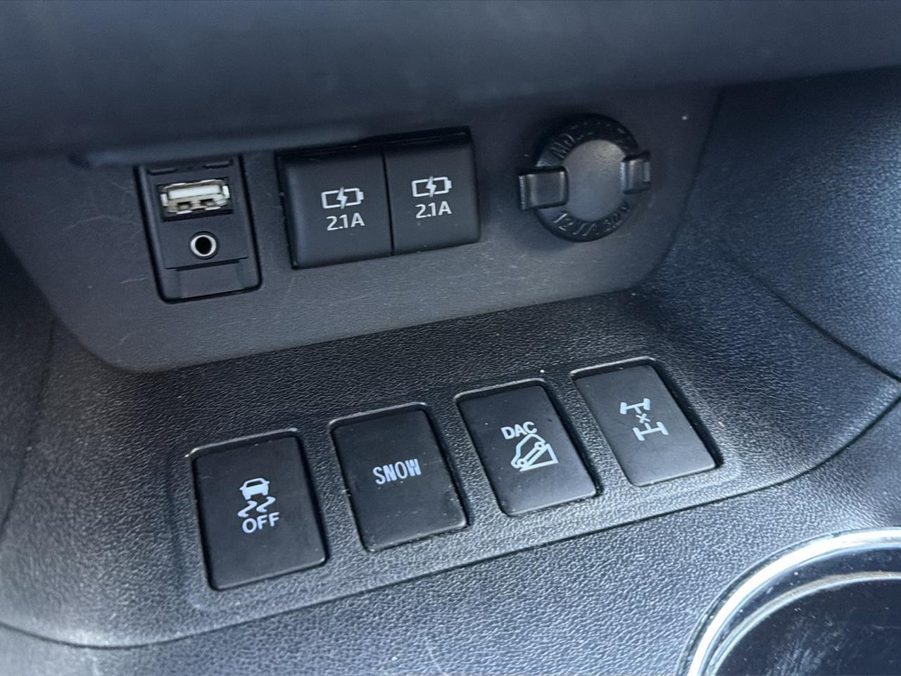 Toyota Highlander XLE V6 AWD (Natl) 2017