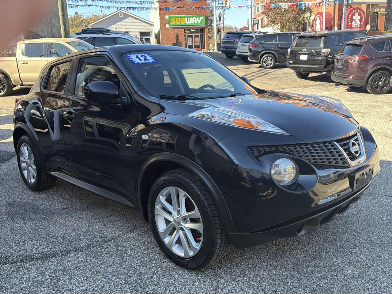 Nissan Juke 5dr Wgn CVT SV AWD 2012