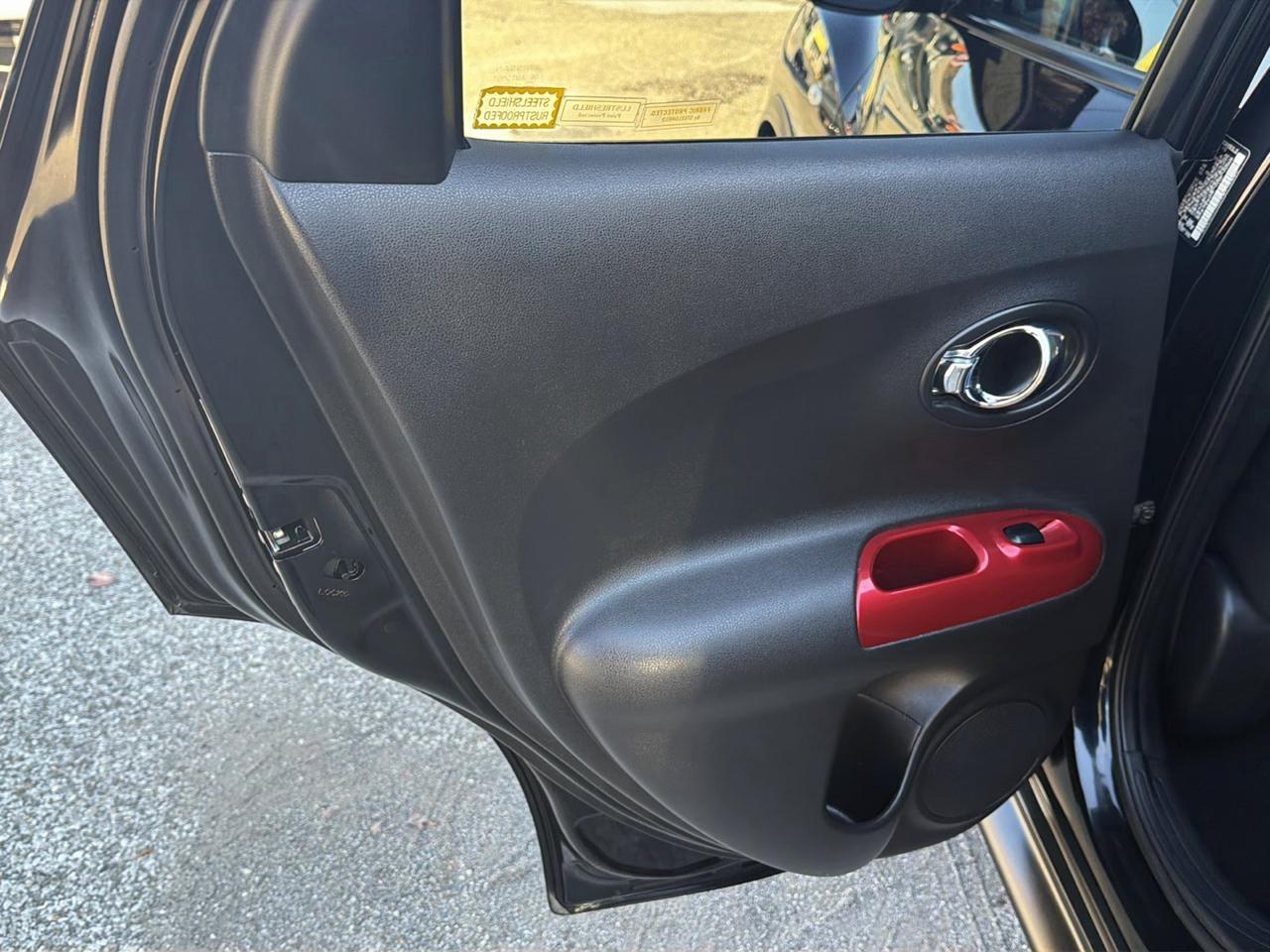 Nissan Juke 5dr Wgn CVT SV AWD 2012