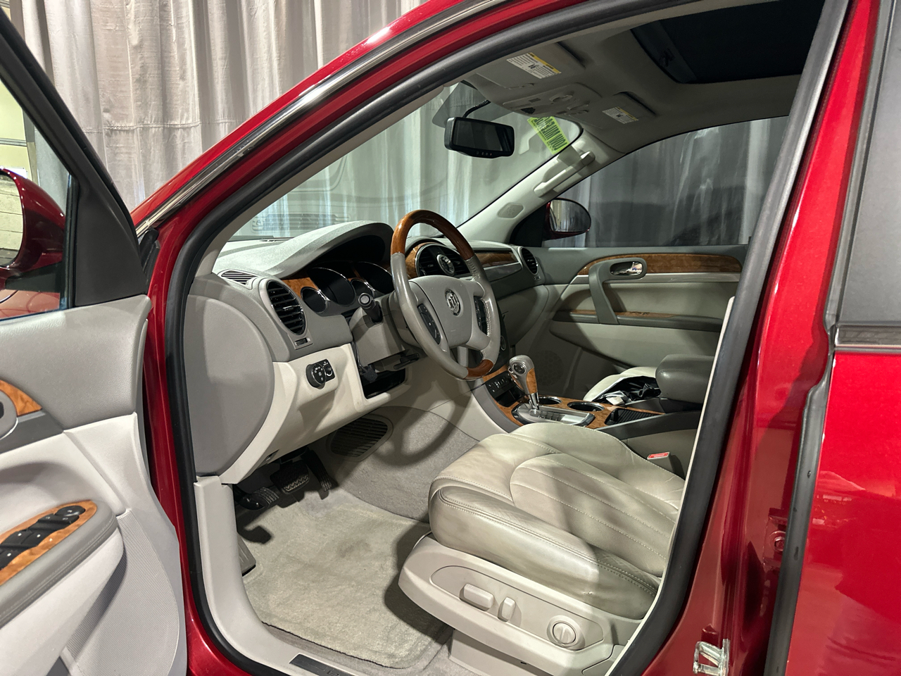 Buick Enclave Leather FWD 2012 Buick Enclave Leather FWD 2012