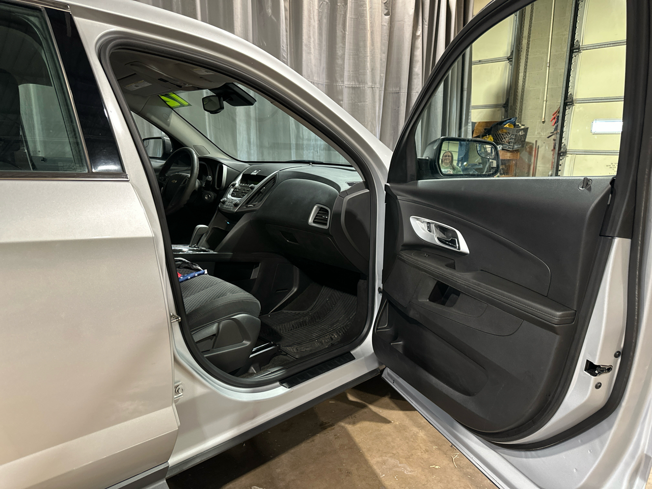 Chevrolet Equinox LS 2WD 2012 Chevrolet Equinox LS 2WD 2012