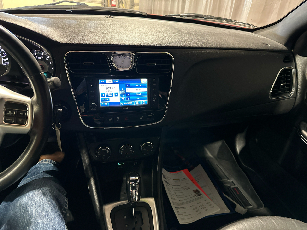 Chrysler 200 Limited 2011 Chrysler 200 Limited 2011