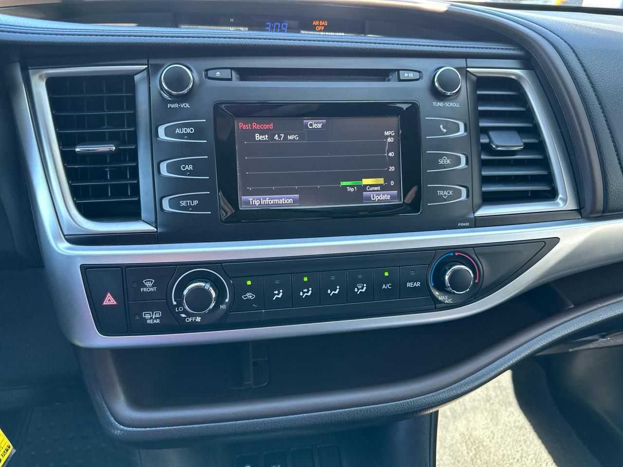 Toyota Highlander LE FWD I4 2015