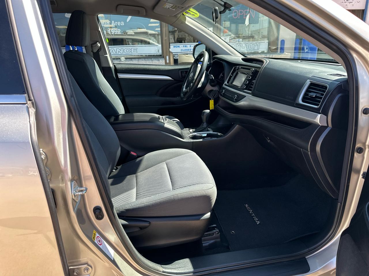 Toyota Highlander LE FWD I4 2015