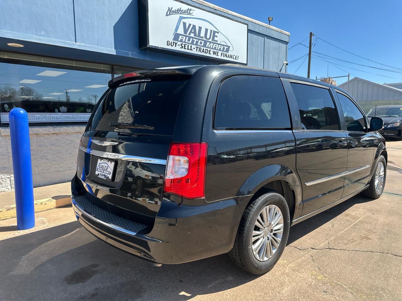 Chrysler Town & Country Touring-L 2015