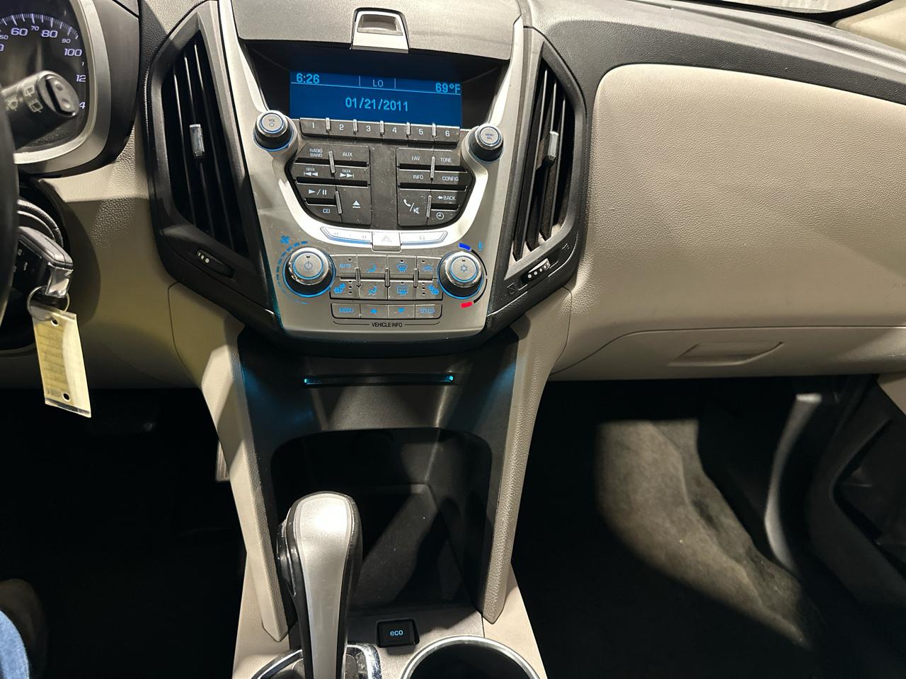 Chevrolet Equinox 2LT 2WD 2011