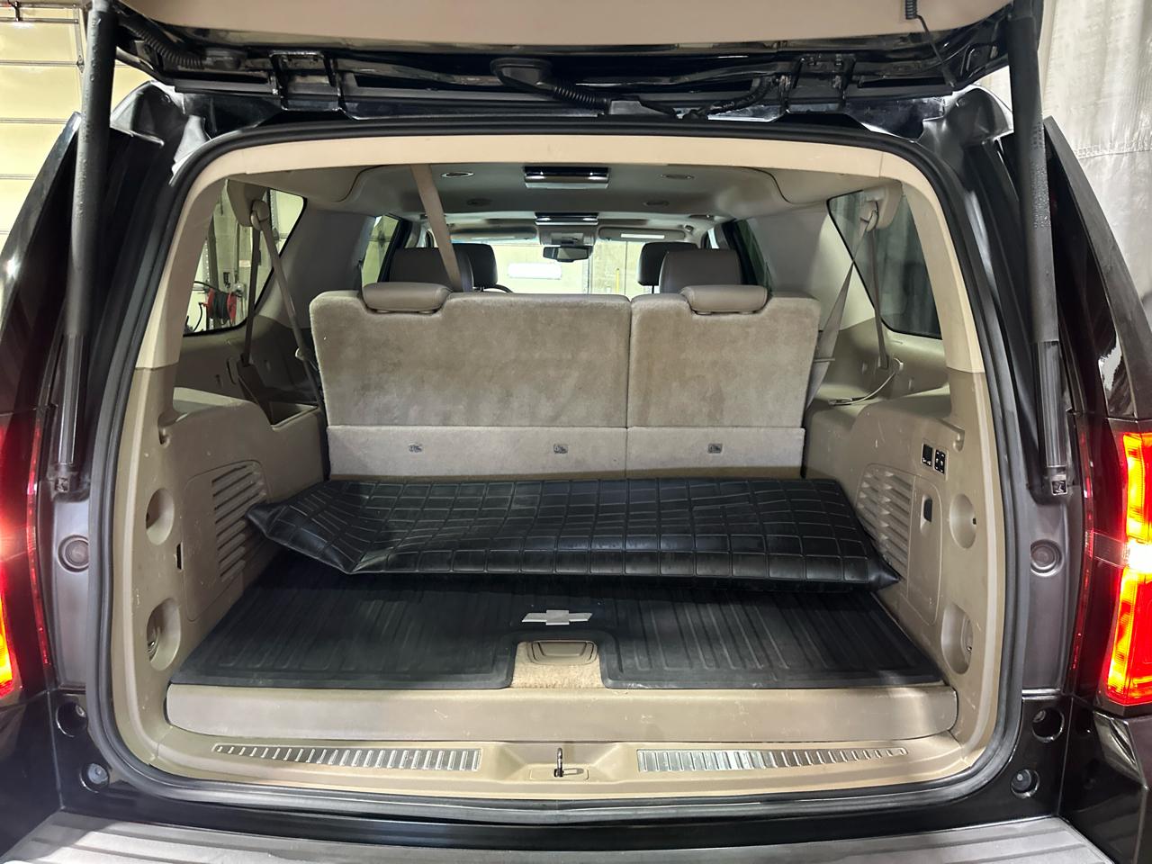 Chevrolet Suburban LTZ 1500 4WD 2015